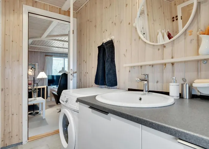 Annli - 1-5km From The Sea By Interhome Blavand