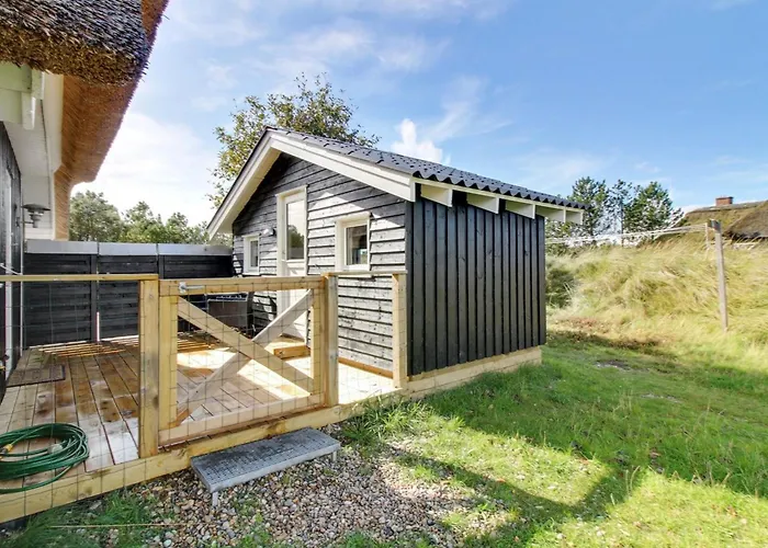 Holiday home Annli - 1-5km From The Sea By Interhome